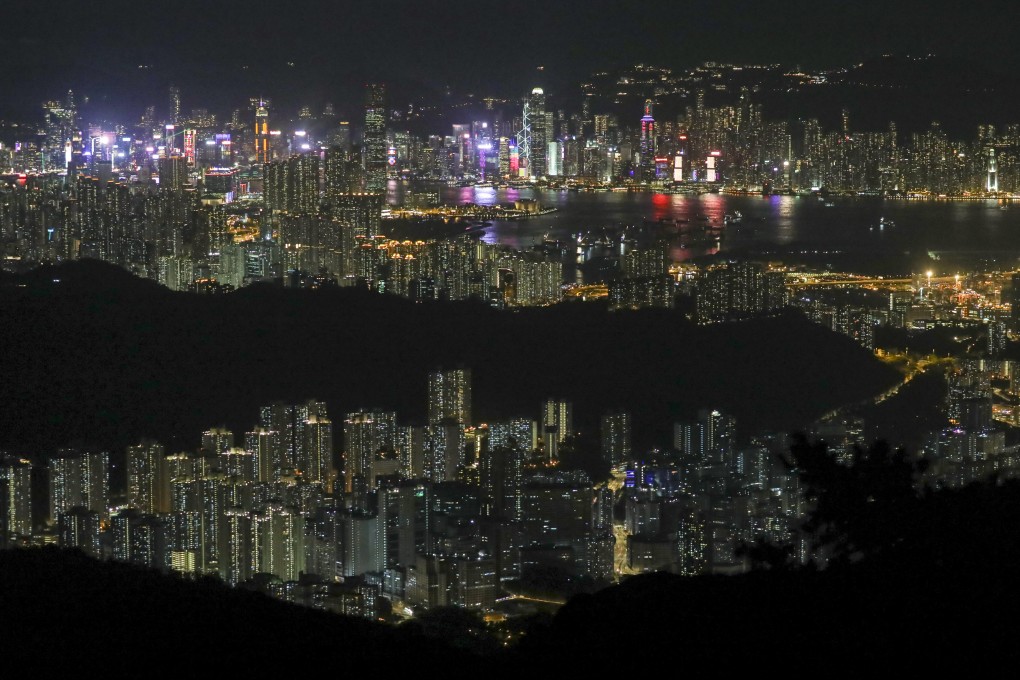 Residential and commercial buildings in Kowloon and Hong Kong Island. Photo: Yik Yeung-man