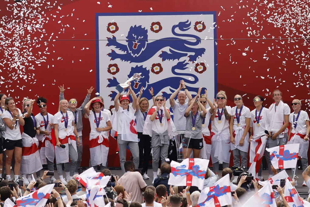 England’s women’s national soccer team celebrate at a fan event in Trafalgar Square, London, on August 1, after winning the UEFA Women’s Euro 2022. Photo: EPA-EFE
