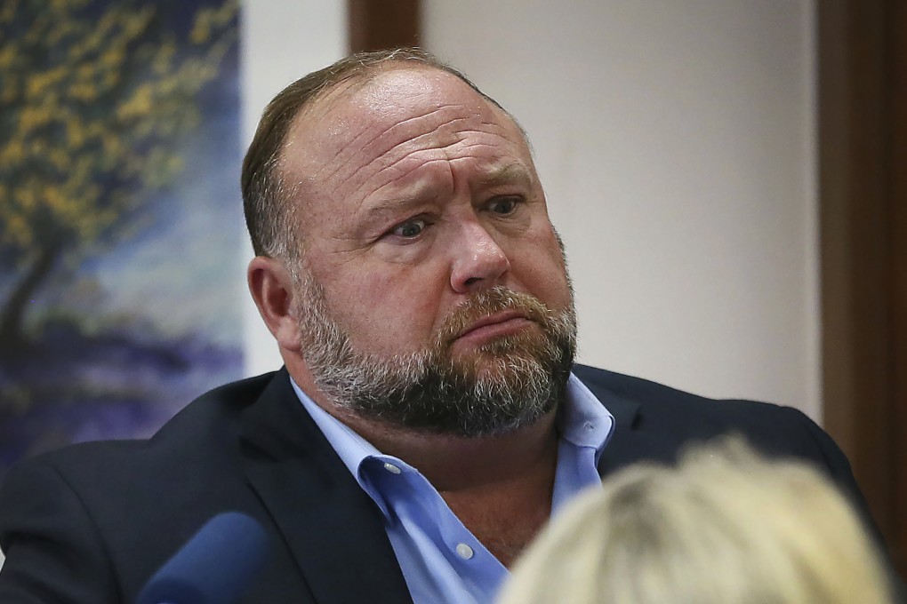 Conspiracy theorist Alex Jones attempts to answer questions about his emails during trial at the Travis County Courthouse in Austin, Texas, on Wednesday. Photo: Austin American-Statesman via AP