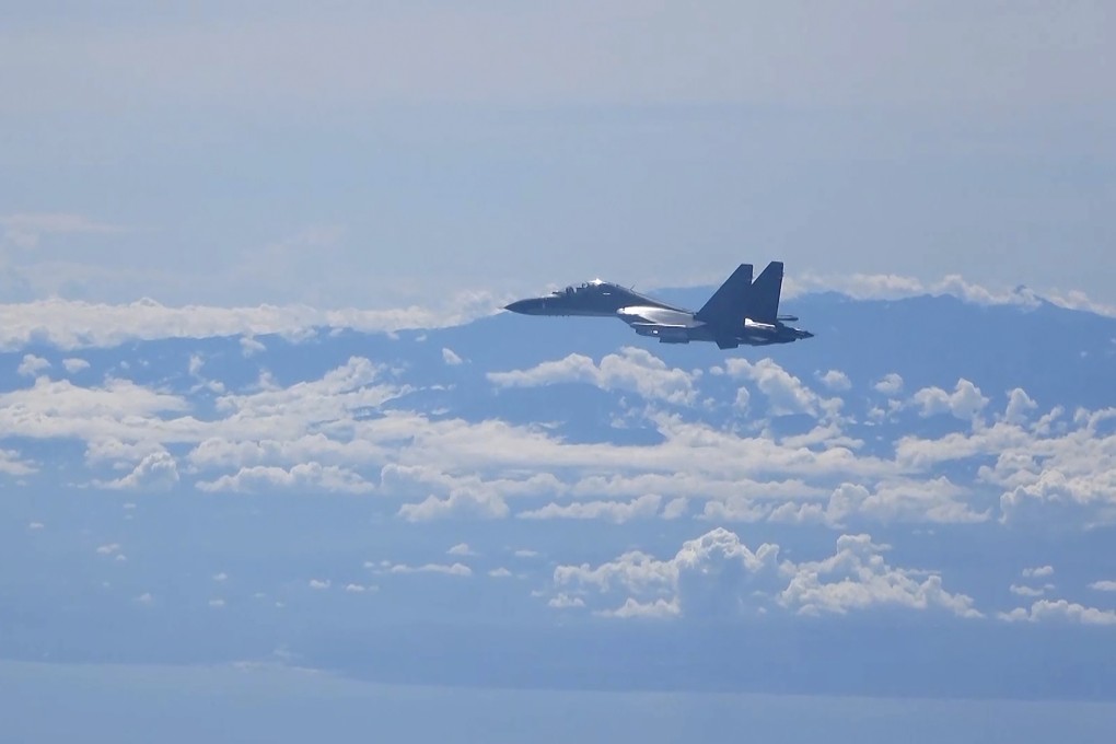 In this image made from video, a Chinese military plane flies during a training exercise of the air force corps of the Eastern Theater Command of the Chinese People’s Liberation Army (PLA), Aug. 5, 2022. Photo: Xinhua via AP