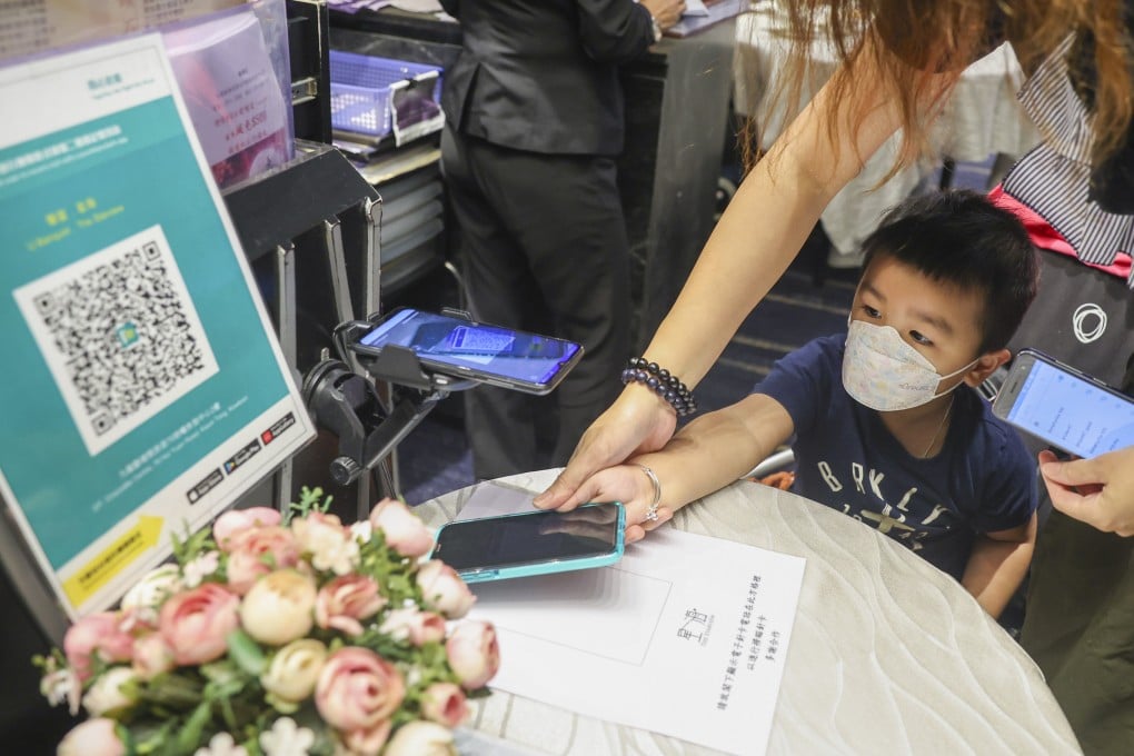 Some users of Hong Kong’s new health-code system have reported delayed status updates. Photo: Yik Yeung-man