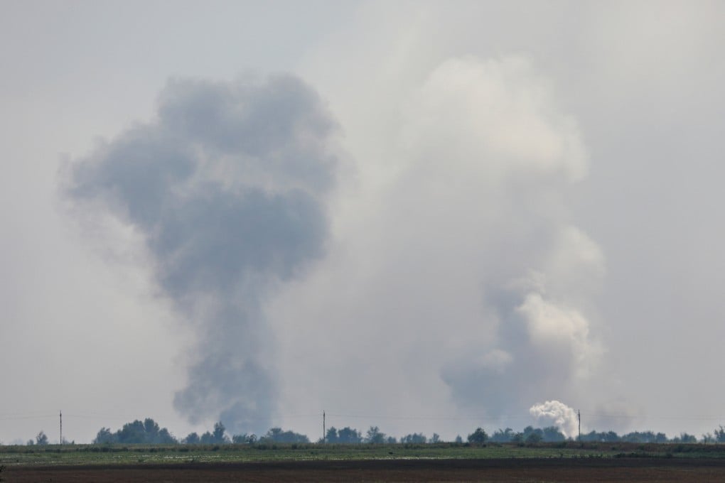 Smoke rises after an explosion in the village of Mayskoye in the Dzhankoi district, Crimea. Photo: Reuters