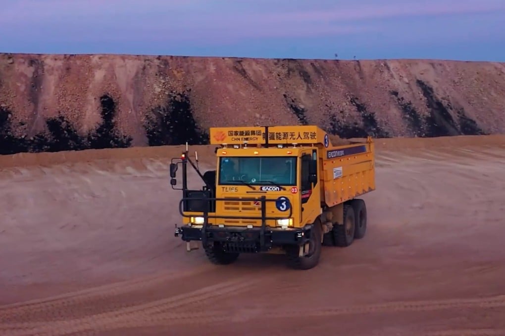 The Zhundong open-pit field has 390 billion tonnes of coal. Now, a new track will boost its transport capacity by over 90 per cent. Photo: Weibo