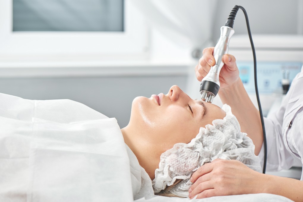 Non-invasive and minimally invasive treatments are less risky and require minimal recovery time, although the effects may not be as quick or long-lasting. Photo: Shutterstock
