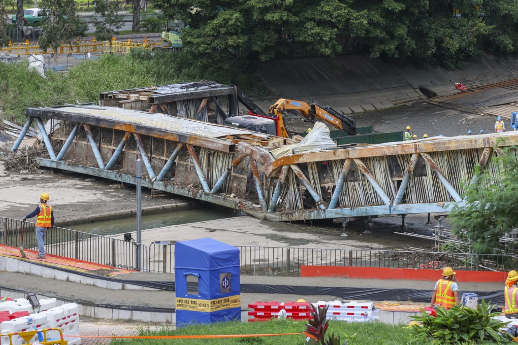 The CLP power cable bridge on Kwong Yip Street in Yuen Long, as it looked after the fire. Photo: Yik Yeung-man