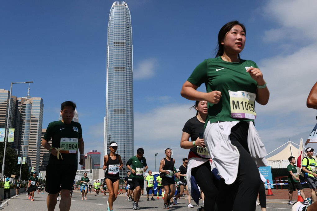 Runners take part in the 2021 Standard Chartered Hong Kong Marathon. Photo: May Tse