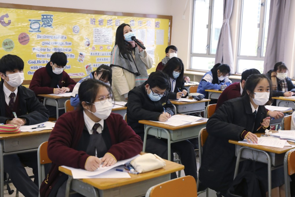 Six out of 10 Hong Kong secondary pupils fear socialising without a mask, according to a survey. Photo: K. Y. Cheng
