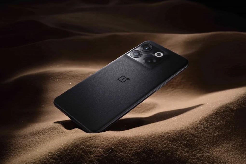 The OnePlus 10T: great low-light camera, fast-charging, and perfect for gaming. Photo: OnePlus