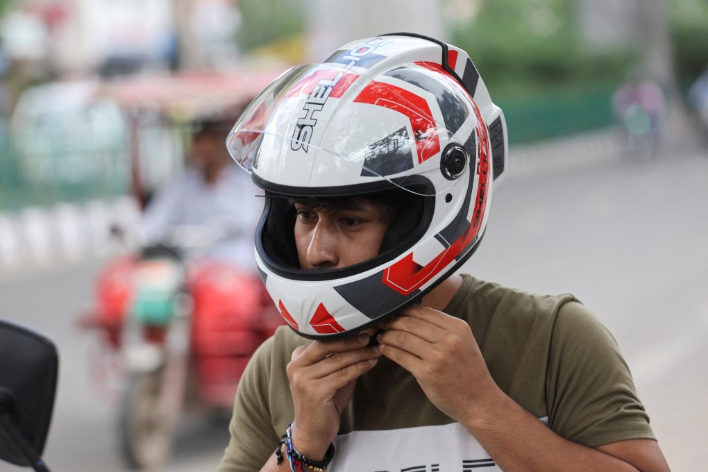 are half helmets safe for motorcycling Different Types of Motorcycle Helmets with PROS & CONS