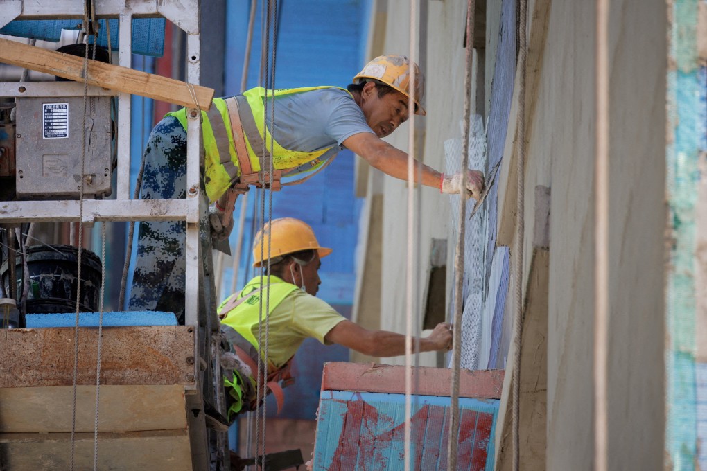China’s official non-manufacturing PMI, which measures business sentiment in the services and construction sectors, fell to 52.6 from 53.8 in July. Photo: Reuters