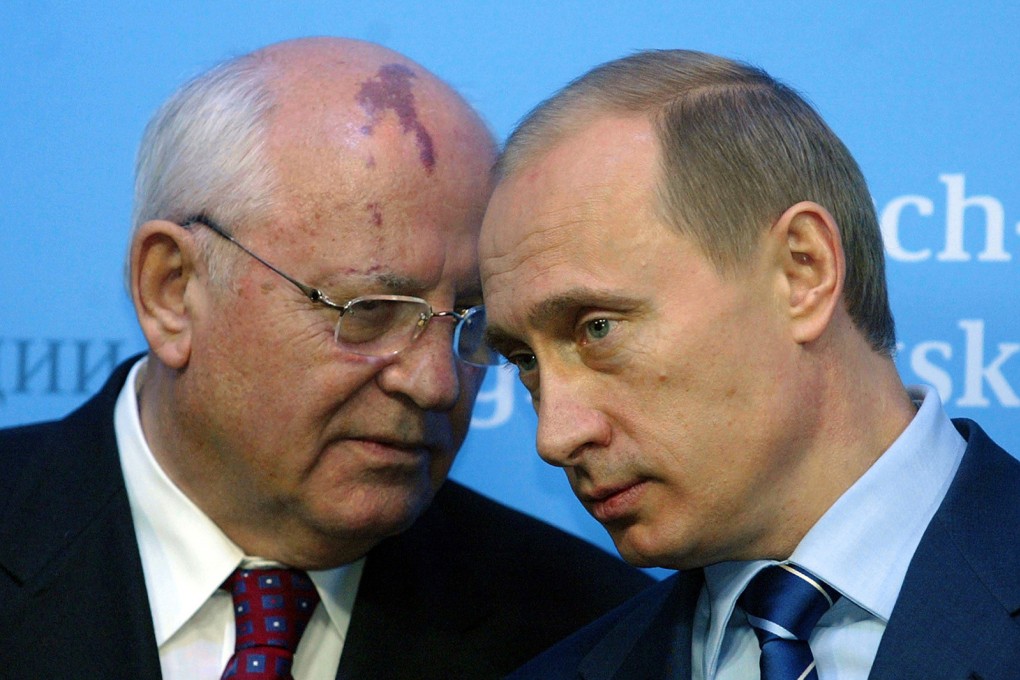 Russian President Vladimir Putin (right) talks to former Soviet president Mikhail Gorbachev in in Schleswig, Germany in December 2004. Photo: TNS