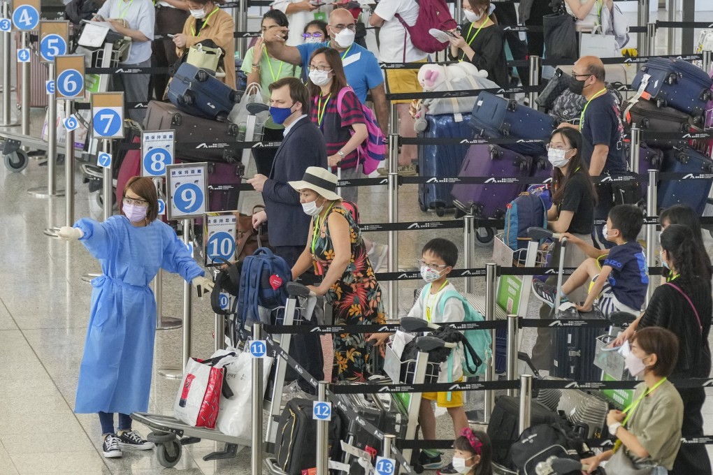 Secretary for Health Lo Chung-mau does not name news outlet but says report had cost the media its integrity. Photo: Sam Tsang