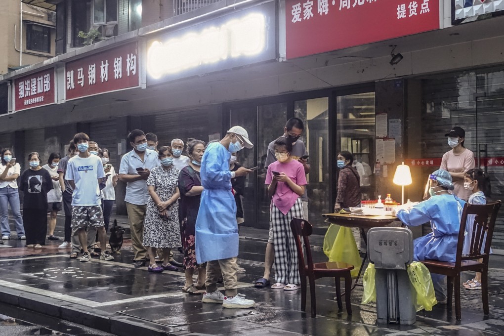 People line up for a Covid-19 test in Chengdu, Sichuan province, China, on Friday amid a citywide lockdown. Photo: EPA-EFE