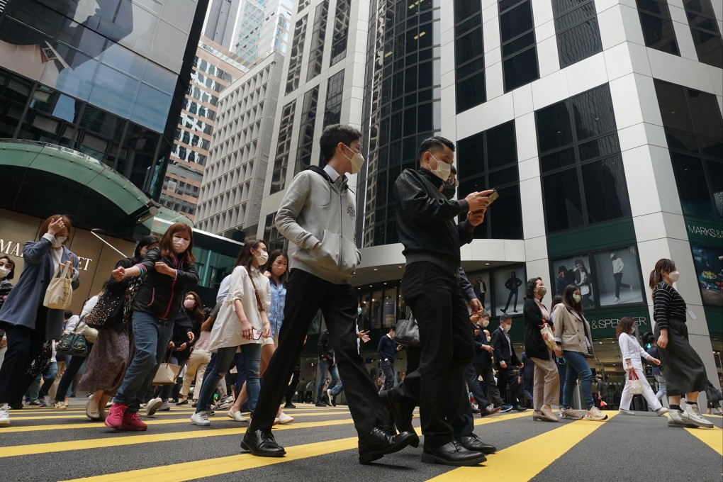 A previous report by Henley estimated that this year 3,000 millionaires would leave Hong Kong. Photo: Felix Wong