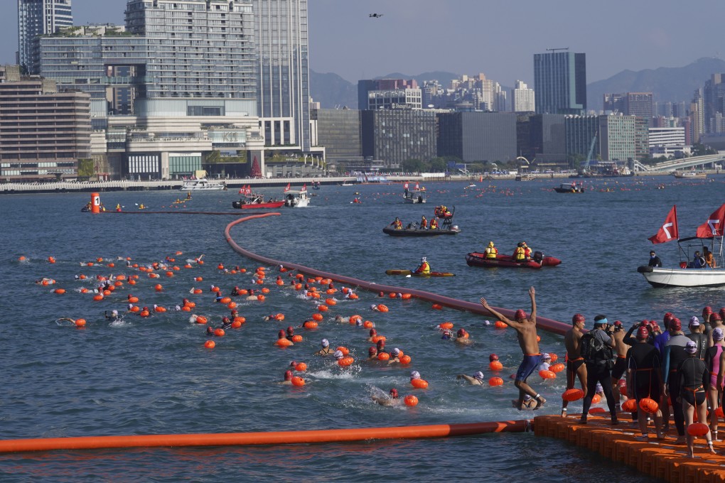 Swimmers join the 2021 Harbour Race from Wan Chai to Tsim Sha Tsui. Photo: Sam Tsang
