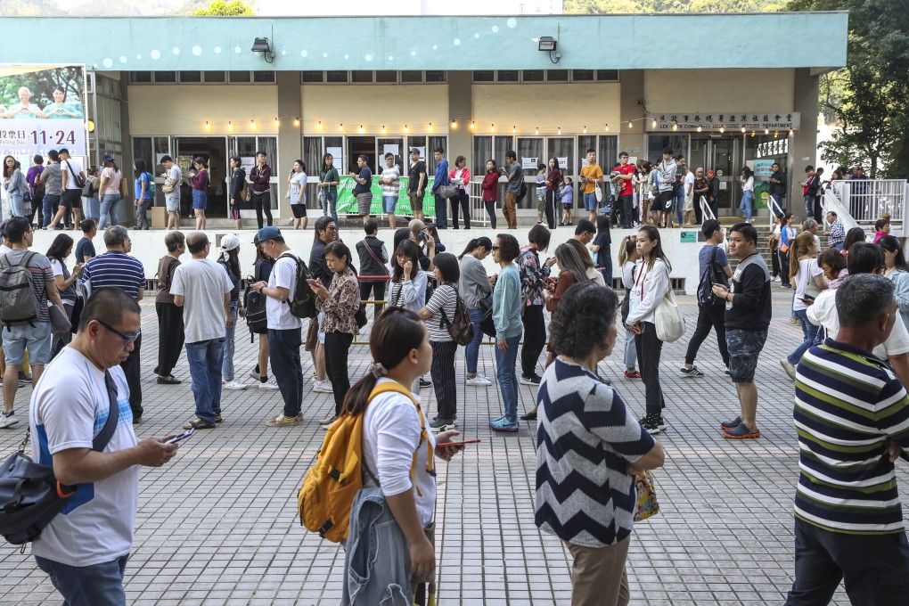 People queue to vote in the district council election in 2019. Photo: Winson Wong