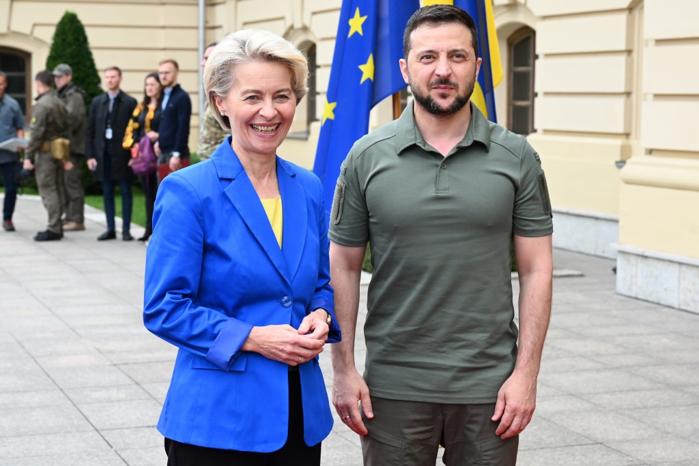Ukrainian President Volodymyr Zelensky with European Commission President Ursula von der Leyen in Kiev. Photo: dpa
