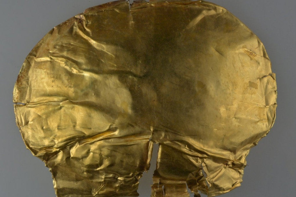 The gold mask was found in the remains of a Shang dynasty (1600BC-1046 BC) tomb in Shangcheng county, Henan province. Photo: Weibo