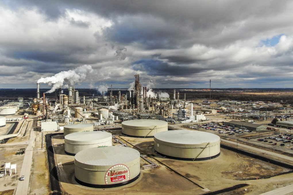An aerial view of an ExxonMobile refinery near Joliet, Illinois, on March 7. The United States is less affected than Europe by soaring energy prices – a central driver of current inflation – because it is a net energy exporter. Photo: EPA-EFE