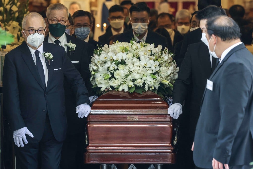 Hong Kong political, financial luminaries show up for funeral of Vincent Cheng, first Chinese executive director of HSBC | South China Morning Post