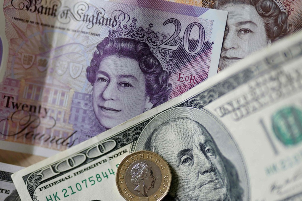 The British pound dived as much as 4.85 per cent to an unprecedented US$1.0327, extending a 3.61 per cent dive from Friday. Photo: AFP