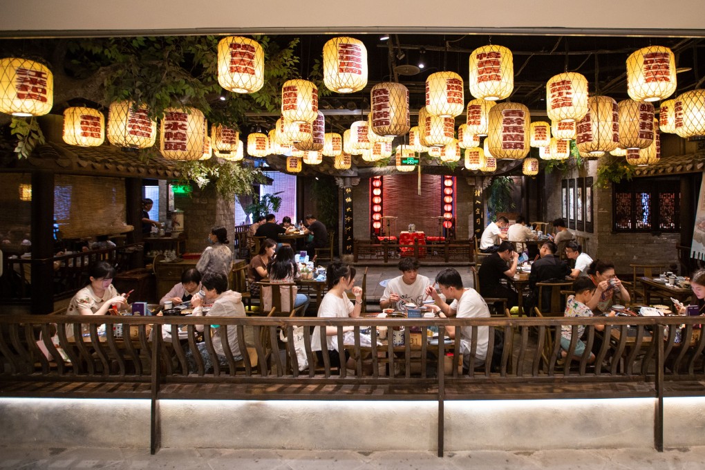 People dine in a restaurant in Nanjing in Jiangsu province on September 11, during the three-day Mid-Autumn holiday. Chinese consumption, along with the Chinese economy, is likely to recover when the zero-Covid policy is put to rest. Photo: Xinhua