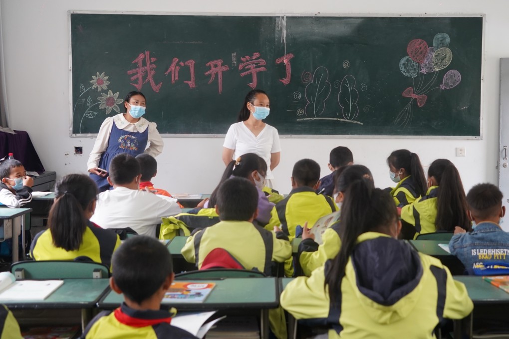 Students during a class in southwest China’s Sichuan province. More Chinese parents are looking at regional neighbours such as Singapore, Thailand and Malaysia as candidates for their children’s secondary and tertiary education. Photo: Xinhua