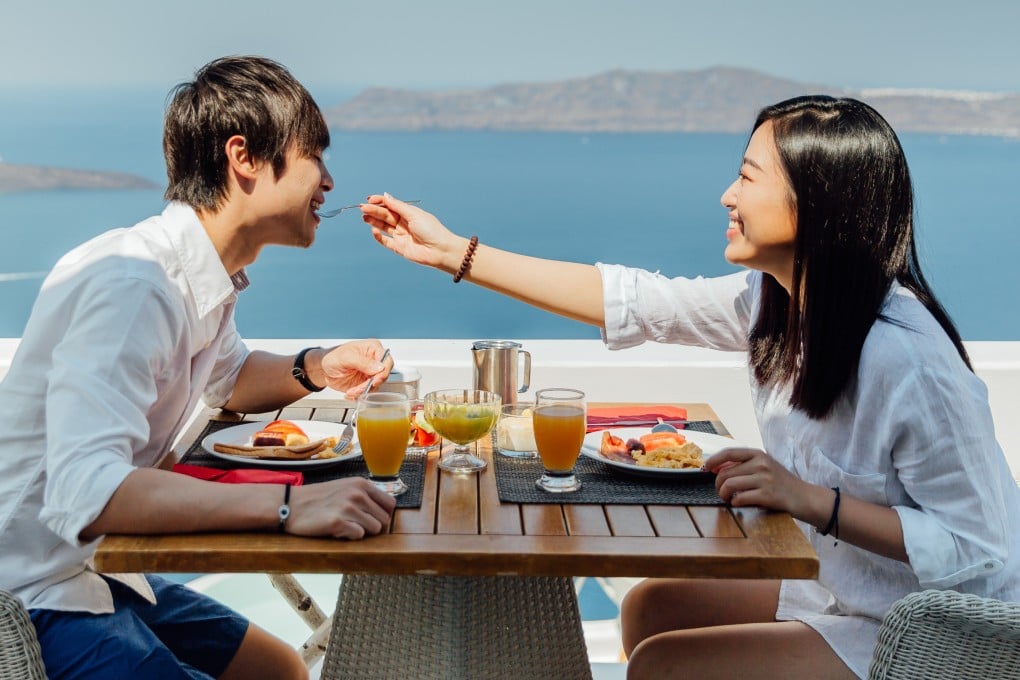 Having breakfast early in the day can help you feel fuller throughout the day, a study shows. Another study reports the same effect if you eat all your meals in a 10-hour window. Photo: Shutterstock