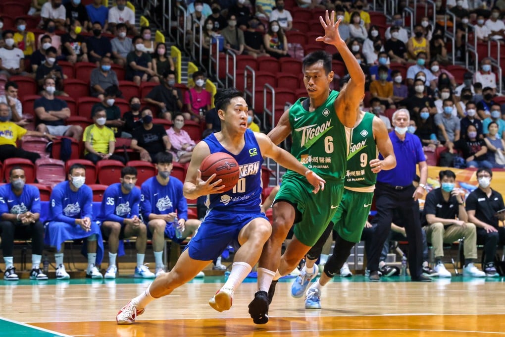Ricky Yang of Eastern plays a key role in defeating Tycoon twice in the playoff for the finals. Photo: K. Y. Cheng