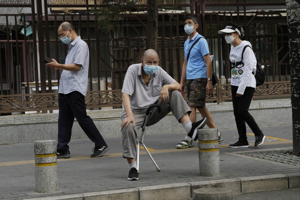 Some 68 per cent of older Chinese are looking for employment after retirement age, a new survey shows. Photo: AP