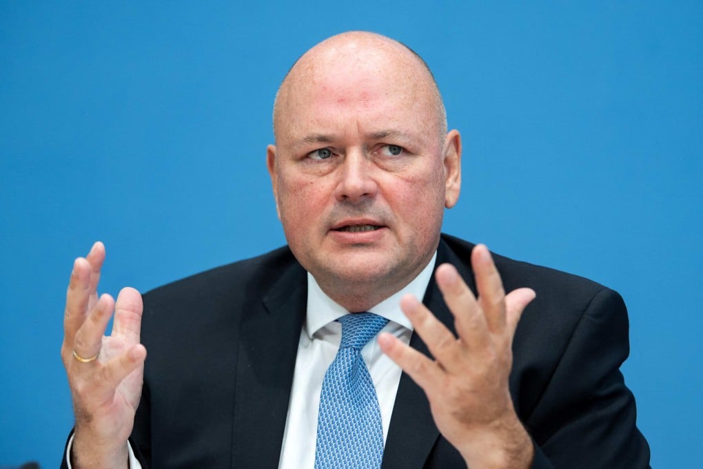 Arne Schoenbohm, president of the German Cyber Security Authority, presents a report in Berlin in October 2020. Photo: AFP