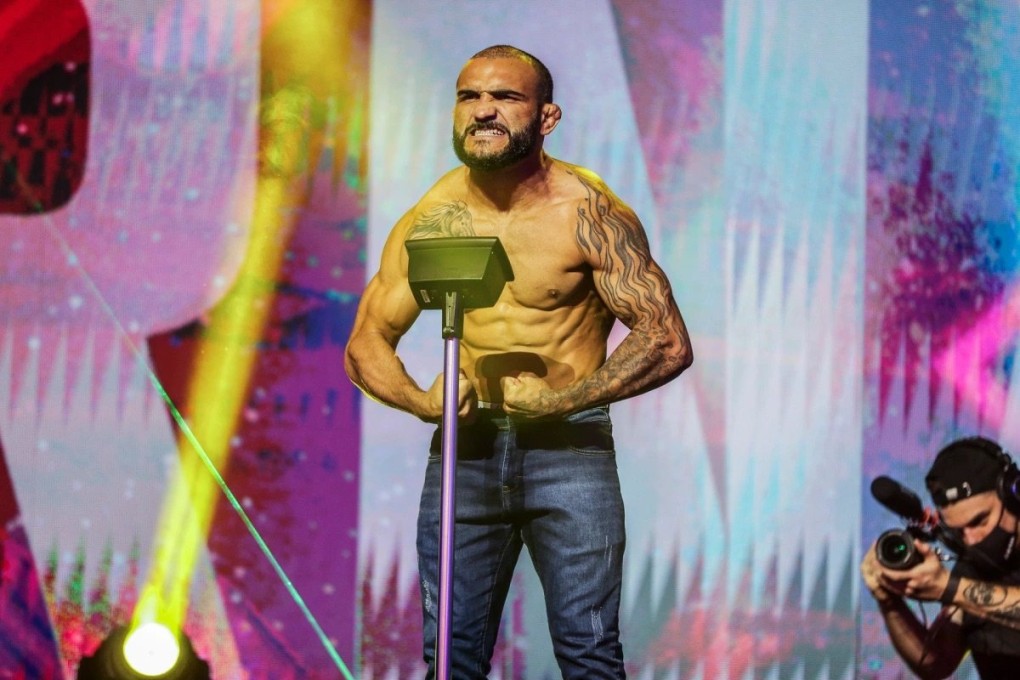Brazil’s John Lineker weighs in for a bantamweight title fight with Bibiano Fernandes. Photos: ONE Championship.