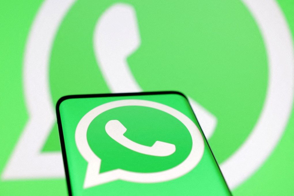 Puzzled Hong Kong residents turned to online forums to vent their frustrations over the WhatsApp outage. Photo: Reuters