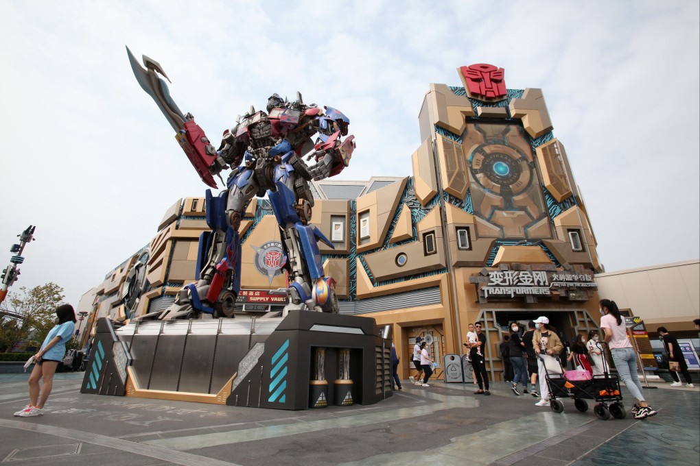 People tour the Universal Studios theme park, part of the Universal Beijing Resort, on September 14, 2021, before its official opening. Photo: Getty Images