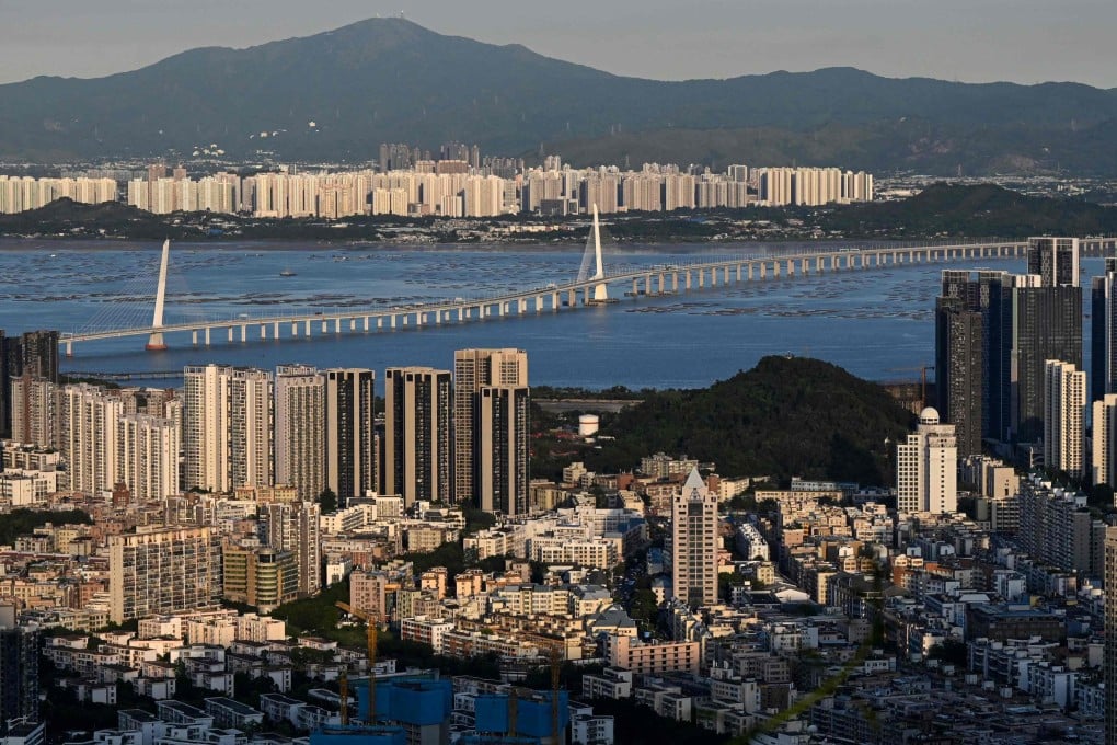 The Shenzhen Bay Bridge connecting Hong Kong and Shenzhen is seen on July 13. With national-level politics bogged down by war and discord, cities could be the new source of dynamism for globalisation. Photo: AFP