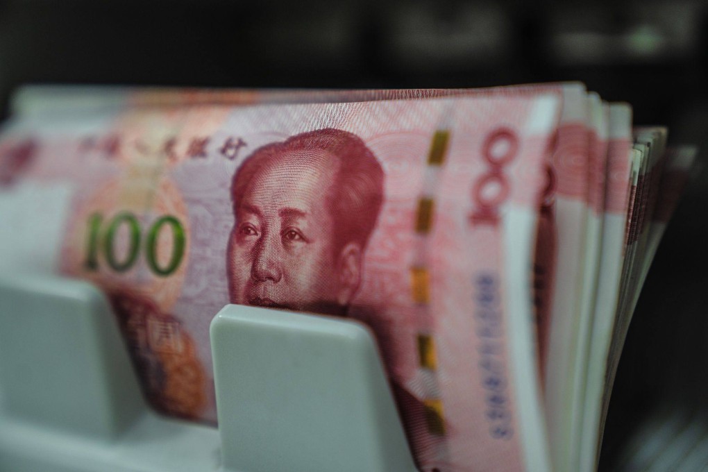On Monday, the yuan weakened against the US dollar, leading to an eighth straight monthly decline in October, which is the longest losing streak since 1994. Photo: Bloomberg