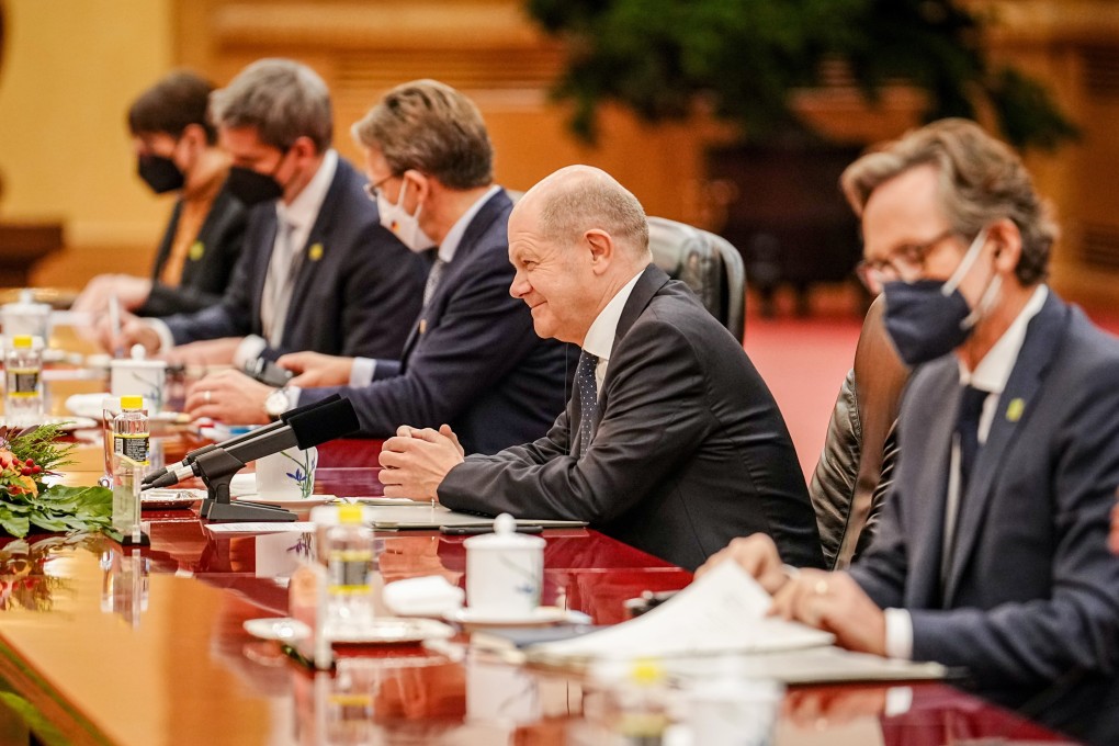 German Chancellor Olaf Scholz (second from right) during a meeting at the Great Hall of the People in Beijing on November 4. Photo: EPA-EFE