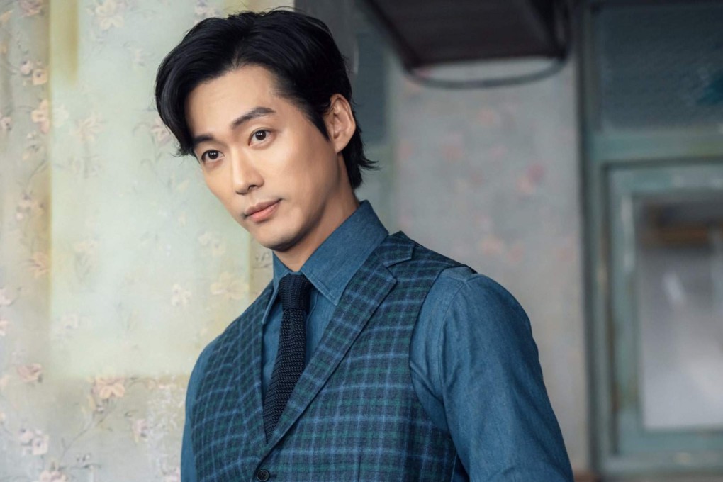 Disney+  K-drama One Dollar Lawyer stars Namgoong Min as the flashy,  eccentric lawyer Cheon Ji-hoon.