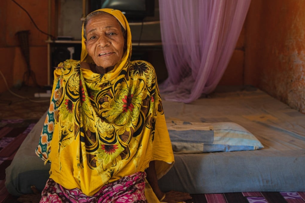 Mama Bakara in her house. Legend has it that a Chinese ship under the command of Zheng He sailed across the waters and began a story of Chinese descendant in Kenya. Photo: Shawn Yuan