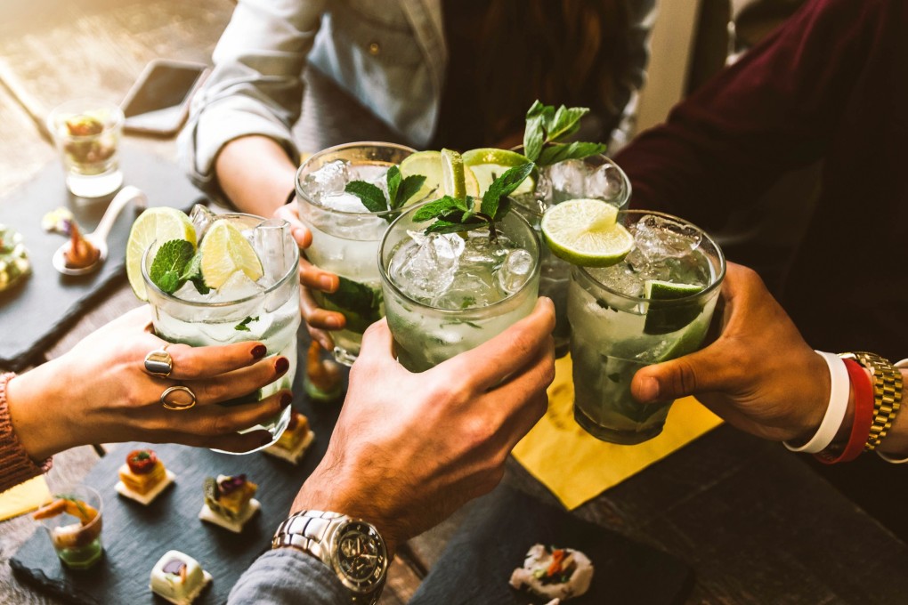Drinking alcohol-free drinks like  mocktinis or mocktails is one way to avoid drinking alcohol at parties. Photo: Shutterstock