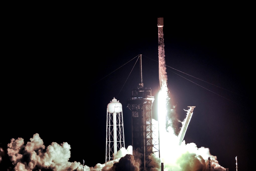 A SpaceX Falcon 9 rocket lifts off from the Kennedy Space Centre in Florida, carrying 34 Starlink satellites. Photo: AP