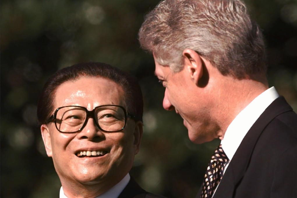 Jiang Zemin and Bill Clinton on the South Lawn of the White House in October 1997. Photo: AP