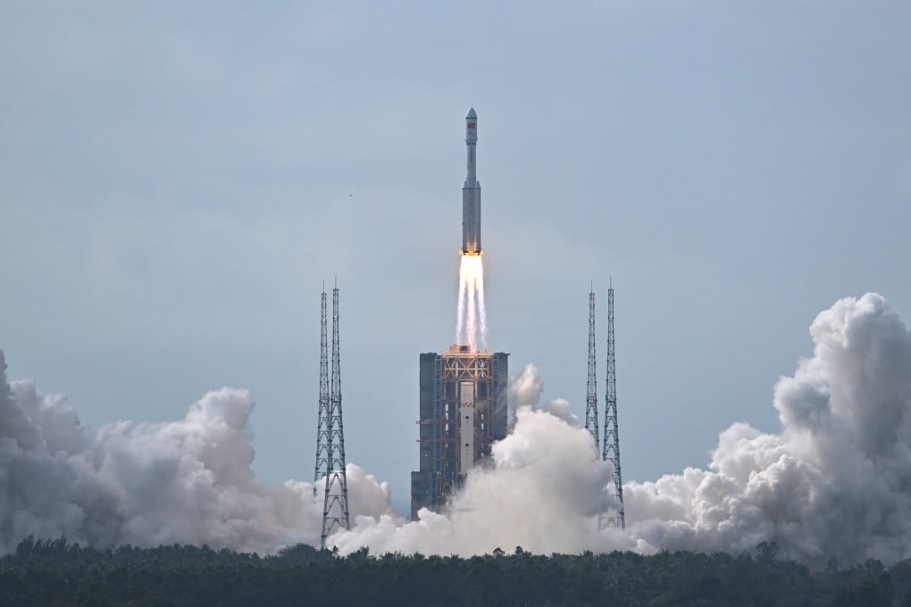 The Long March-7 Y6 rocket, carrying cargo spacecraft Tianzhou-5, blasts off from a launch site in China’s Hainan province on November 12. Photo: Xinhua