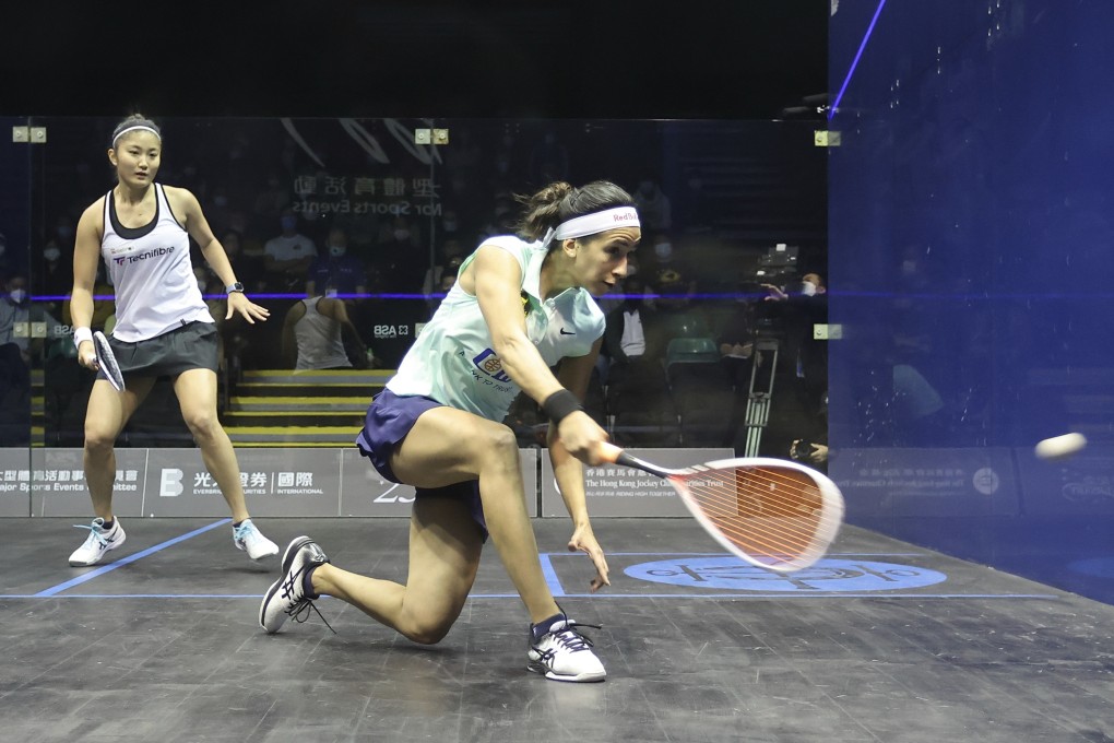 Egypt’s Nouran Gohar (front) secured her place in the semi-finals after defeating Japan’s Satomi Watanabe. Photo: Jonathan Wong