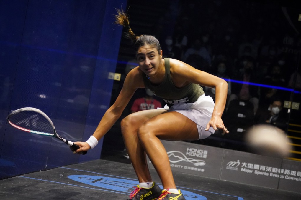 Hania El Hammamy beat Nour El Sherbini in 5 games to win the women’s final match at the Hong Kong Squash Open. Photo: Elson Li