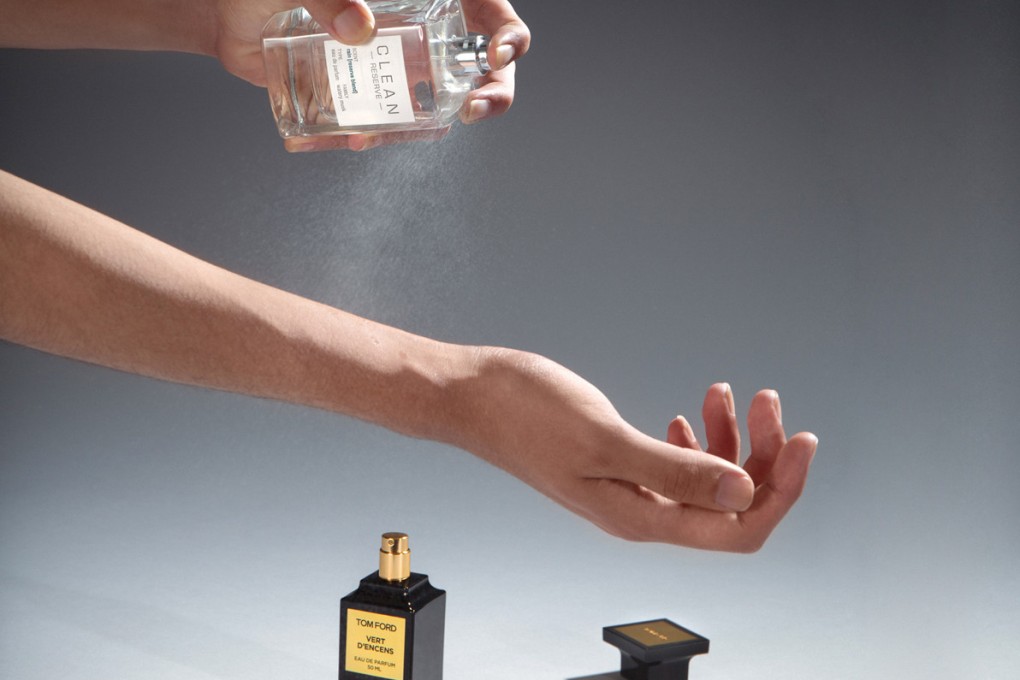 Fragrance layering is a way to create a scent unique to you, and can involve spraying different scents on different parts of your body, spraying a perfume over a base scent, or applying a body oil or lotion followed by a fragrance.