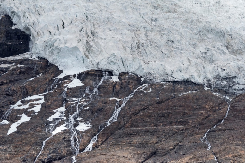 Worsening air pollution from South Asia is threatening vital water resources for 2 billion people, study finds. Photo: Shutterstock Images