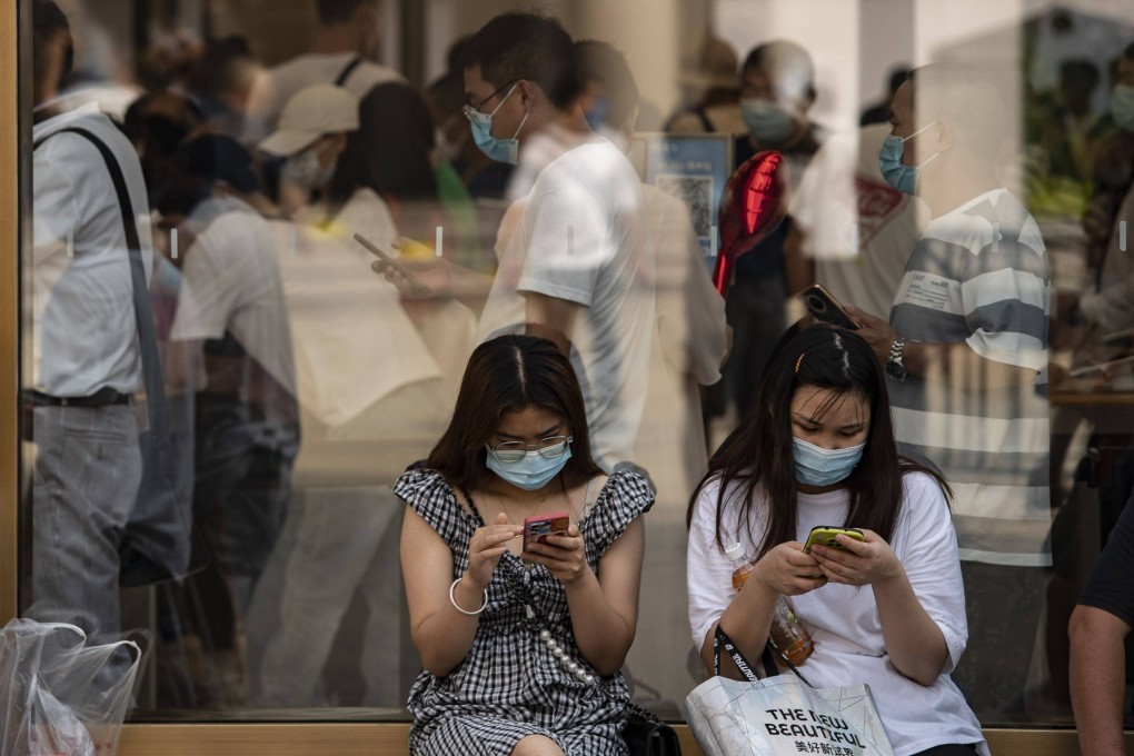 The Cyberspace Administration of China says it will clamp down on disorder in the mobile app sector. Photo: Bloomberg