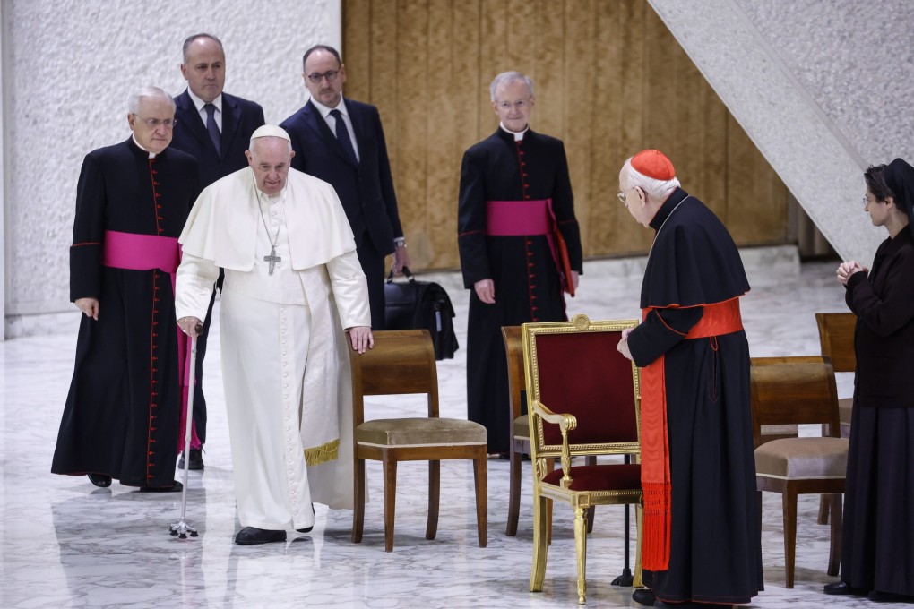 Pope Francis holds a meeting with Vatican employees for the exchange of Christmas greetings. Photo: EPA-EFE