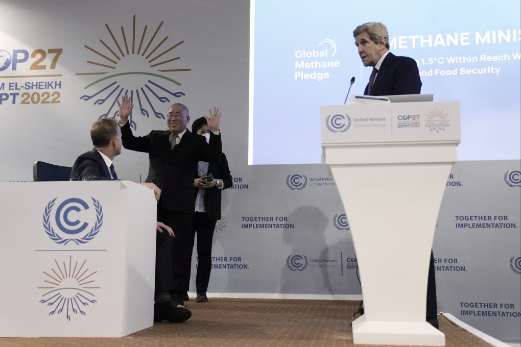 Xie Zhenhua, China’s special envoy for climate, left, and the US special presidential envoy for climate, John Kerry, during a session on the Global Methane Pledge at COP27 on November 17 in Sharm el-Sheikh. Photo: AP